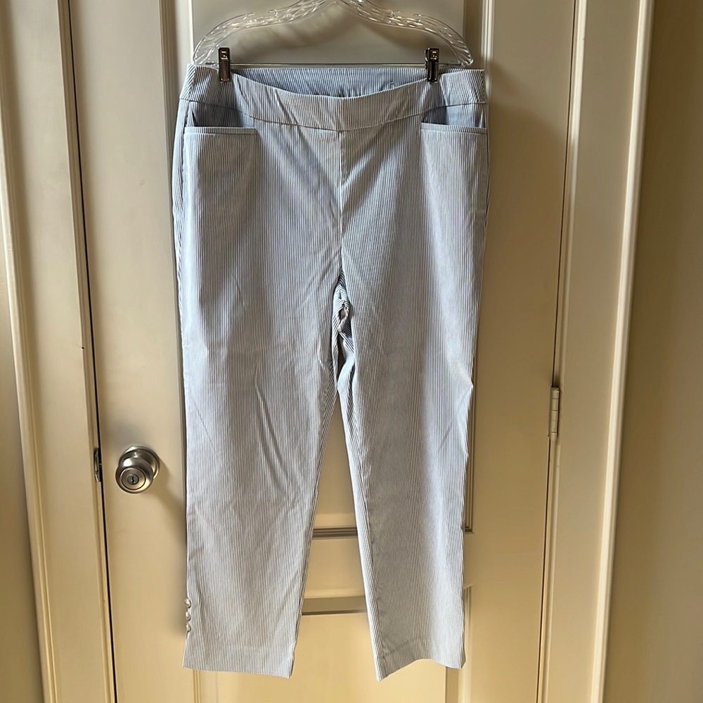 2.5R Chico’s pull on pants - white with blue stripe! Button detail!